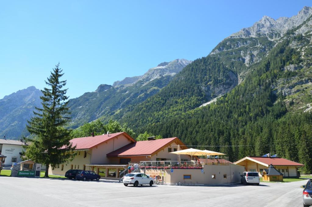Gasthaus-Pension Reiterklause Leutasch Esterno foto