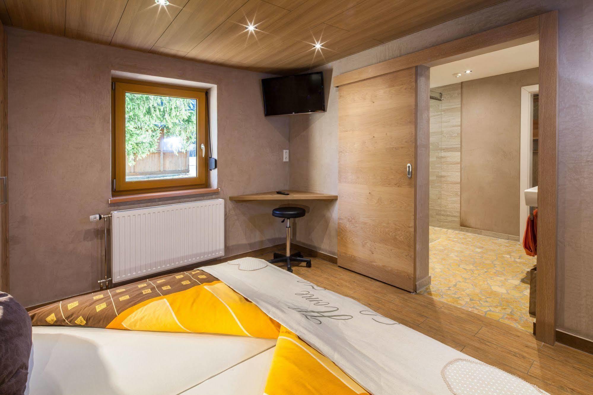 Gasthaus-Pension Reiterklause Leutasch Esterno foto