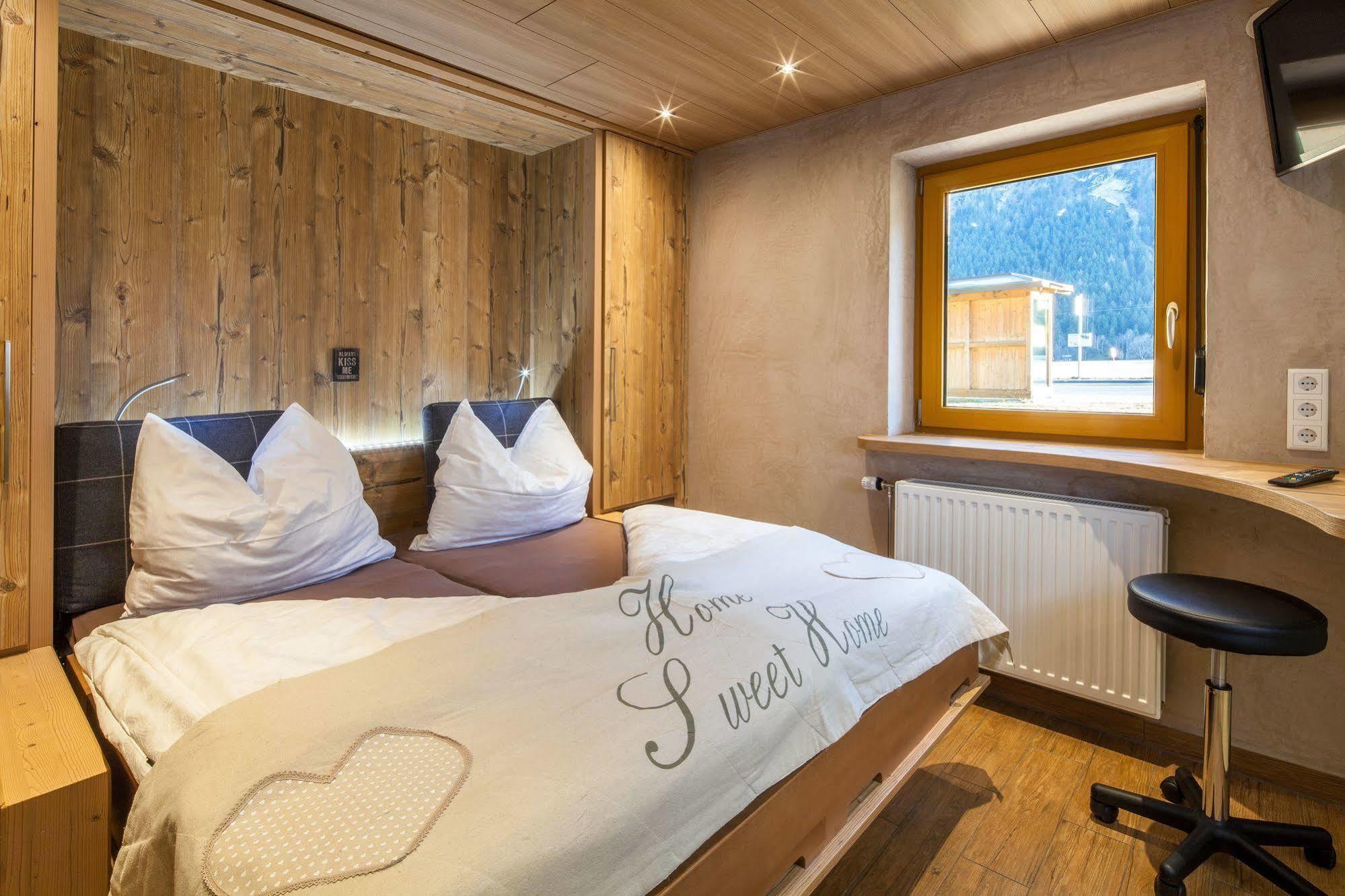 Gasthaus-Pension Reiterklause Leutasch Esterno foto